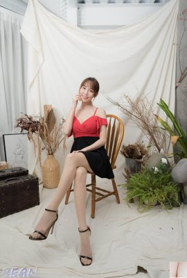(บทพิเศษเกี่ยวกับขาสวย) นางแบบขายาว Cai Yixin และ Chen Qiaowen มีขาสวยพร้อมรองเท้าส้นสูง (27P)