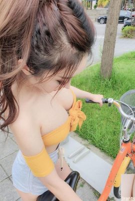 นับจากนี้ฉันจะขี่ UBIKE ทุกวัน!  “สาวผิวขาวหน้าอกอ่อนโยน” ก้มศีรษะลงเพื่อนำรถ … ไฟหน้าขนาดใหญ่เพื่อต้อนรับแขก: นี่คือ F~ Yun Yan (12P)