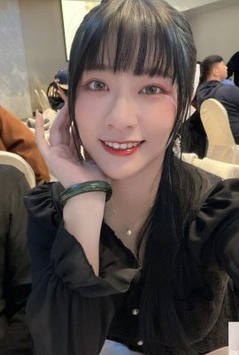 สาวฮอตคนดังทางอินเทอร์เน็ต “Qiuqiu MiKa” มีก้นกลมสวย! รูปร่างแข็งแกร่งเกินไป (10P)