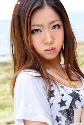 ฤดูร้อนหัวนมรูปชามเปลือย Yui Nanase (20P)