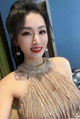 Michelle Anqin ผู้เปลี่ยนจากครูสอนพิเศษเป็นสาว Hot Girl Showgirl (12p)