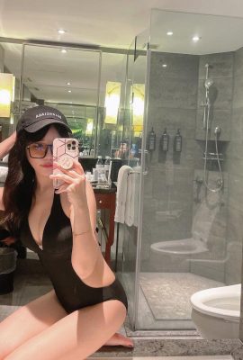 “Tingyin” สาวผมยาวและหล่อเหลาที่มีชุดตัดต่ำทำให้ชาวเน็ตดูร้อนแรง (25p)