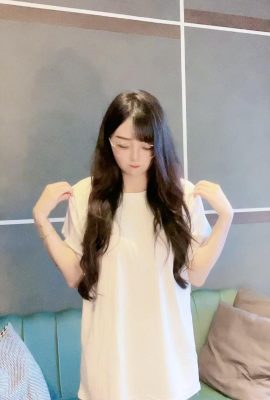สาวหน้าอกใหญ่ “biuier” สามารถหวานและเซ็กซี่และมีเสน่ห์ (24p)