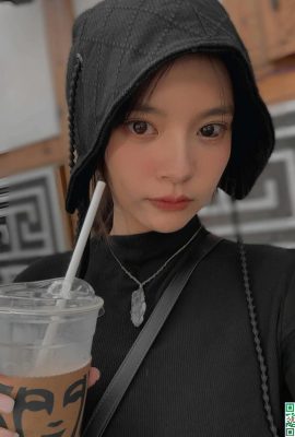 การล่อลวงผิวสีขาวหิมะ “เซงเพเชน” สาวตาโตที่มีหน้าหวาน (20p)