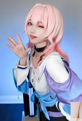 งานศิลปะยอดนิยมของ Coser “Aya” Walking (10p)