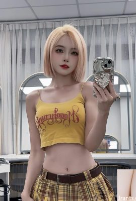 รูปร่างเพรียวบางน่าดึงดูดว่า “โมโม” และผิวที่ยุติธรรมเติมเต็มซึ่งกันและกัน (10p)