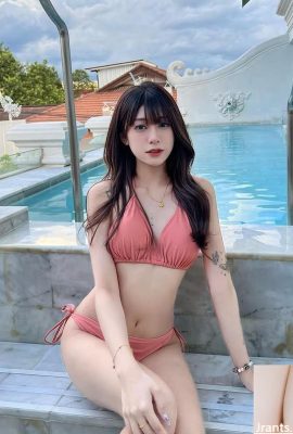 เส้นโค้งร่างที่ดีที่สุด “Jia Jia” มีเวทมนตร์ที่ทำให้ผู้คนตกหลุมรักตั้งแต่แรกเห็น (10p)