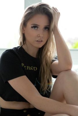 -Suicide Girls) 10 พฤษภาคม 2025 – Robynlee – หวังว่าคุณจะอยู่ที่นี่ – (57p)