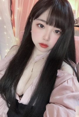 หน้าอกใหญ่และที่รัก “Luyiyi” ร่องเต็มและลึกเป็นสิ่งล่อใจที่ชาวเน็ตไม่สามารถระงับได้ (10p)