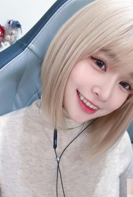 Big Breasted Beauty “Niu Niu Girl” สุดยอดยักษ์ตัวเล็กครึ่งลูก (10p)