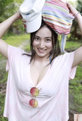 (Saaya Saya) ผู้หญิงที่เป็นผู้ใหญ่ที่สวยงามแสดงให้เห็นร่างที่ดีของเธอน่าดึงดูดอย่างยิ่ง (33p)