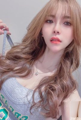 ปีศาจตัวน้อยเซ็กซี่ “Katie Xuan” มีรูปร่างหน้าอกที่อวบอ้วนที่สะดุดตามาก (10p)