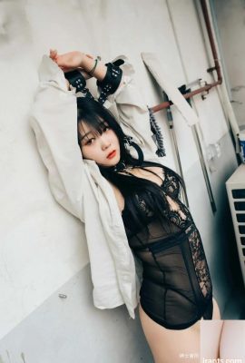Zia Haivia แน่นและใกล้ชิด (70p)