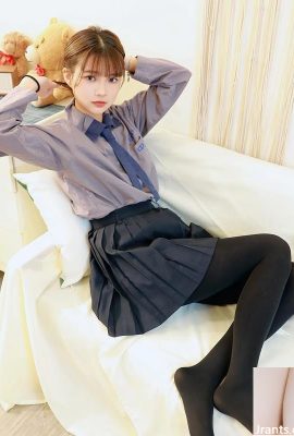 Girl Next Door “Jierong” ดวงตาขนาดใหญ่ที่เต็มไปด้วยไฟฟ้า (10p