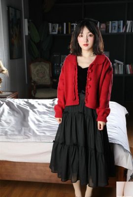 (คอลเลกชันออนไลน์) Dot Little – ชุดสีดำของนางแบบในสี (150p)