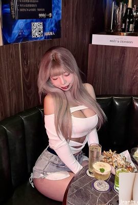 “33” เส้นรอบวงด้านบนที่น่าภาคภูมิใจทำให้ผู้คนไม่สามารถมองออกไปได้ (10p)
