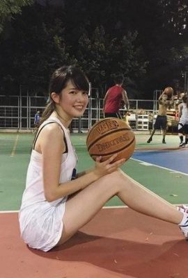 สาวหวานในบาสเก็ตบอลชอบกีฬาเป็นโค้ชที่มีเสน่ห์มากฉันอยากเล่นบาสเก็ตบอล! (12p)