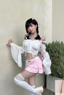 ความงามเซ็กซี่ “Qian Bao” เหม็นมากจนเธอเต็มไปด้วยเซ็กส์ (12p)