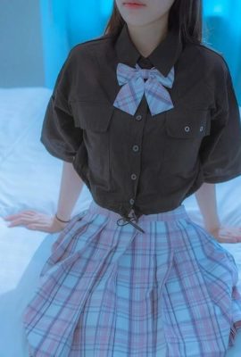 ความงามที่อ่อนโยนในแสงมืดหมอก (47p)