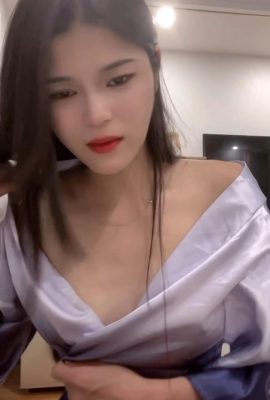 Sexy Live Broadcaster เปิดเผย (32p)