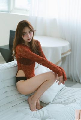 “Weng Shuan” ที่ไม่ได้เคลื่อนไหวด้วยหน้าอกที่สวยงามและขาที่สวยงาม (10p)