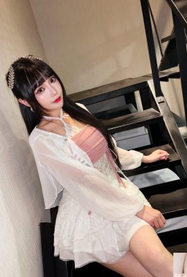 โปรไฟล์ที่ร้อนแรงของ “IVY Yihan” แสดงออกถึงอารมณ์ที่มีเสน่ห์ (10P)