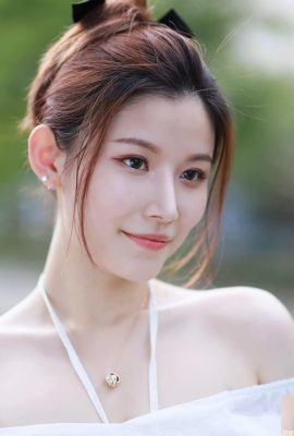 “Carrie Zi Ye” มีรูปร่างที่น่าทึ่งจนใครๆ ก็วางไม่ลง (10P)