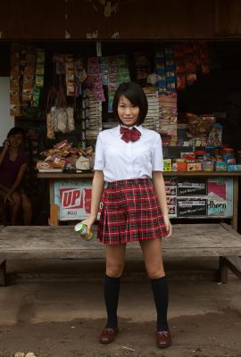 (Maki Maki) ดวงตาที่มีเสน่ห์และรูปร่างที่เซ็กซี่ทำให้คุณถูกดึงดูดอย่างลึกซึ้งในทันที (26P)