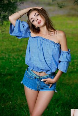 อกาธาแอน – เล็บสีเงิน (110P)