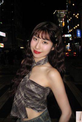 “Yuna Yuna” มีใบหน้าที่มีเสน่ห์และอ่อนหวานและมีรูปร่างที่เร่าร้อน (10P)