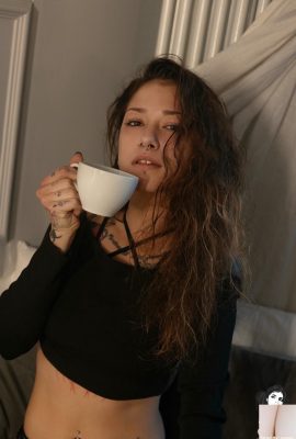 -Suicide Girls) 22 ก.ค. 2025 – Streegatto – ความอบอุ่นครั้งสุดท้ายแห่งปี (42P)