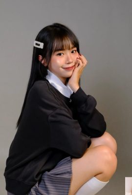 “Winnie Zhizhi” มีรอยยิ้มอันแสนหวานและดวงตาไฟฟ้าที่มีเสน่ห์จนไม่อาจหยุดยั้งได้ (10P)