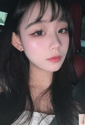 “Yu Xi” มีใบหน้าบอบบางหน้าหวานและมีเสน่ห์ (10P)