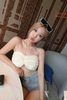 รอยยิ้มอันแสนหวานของ “ซวนซวนเอ๋อ” มีเสน่ห์และเย้ายวนใจอย่างยิ่ง ละสายตาจากเธอ (10P)