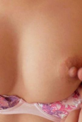 สุดยอดความงามระดับ SSS ที่ดูสูงส่งขายาวก้นเพรียวและหน้าอกที่สวยงามทำให้ตะลึงถึงชีวิตได้จริงๆ (18P)