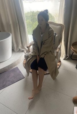 ชุดถ่ายภาพส่วนตัวร่างกายมนุษย์ของนางแบบจีน Qiqi (47P)