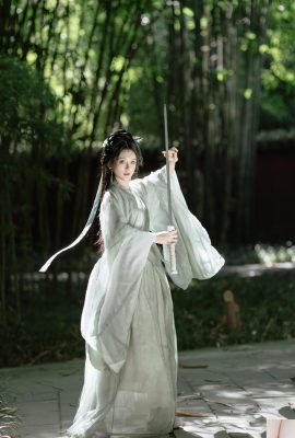 ชิงเล้ง พี่สาวอาวุโส อี้จือ มู่ เย่าเหยา (20P)